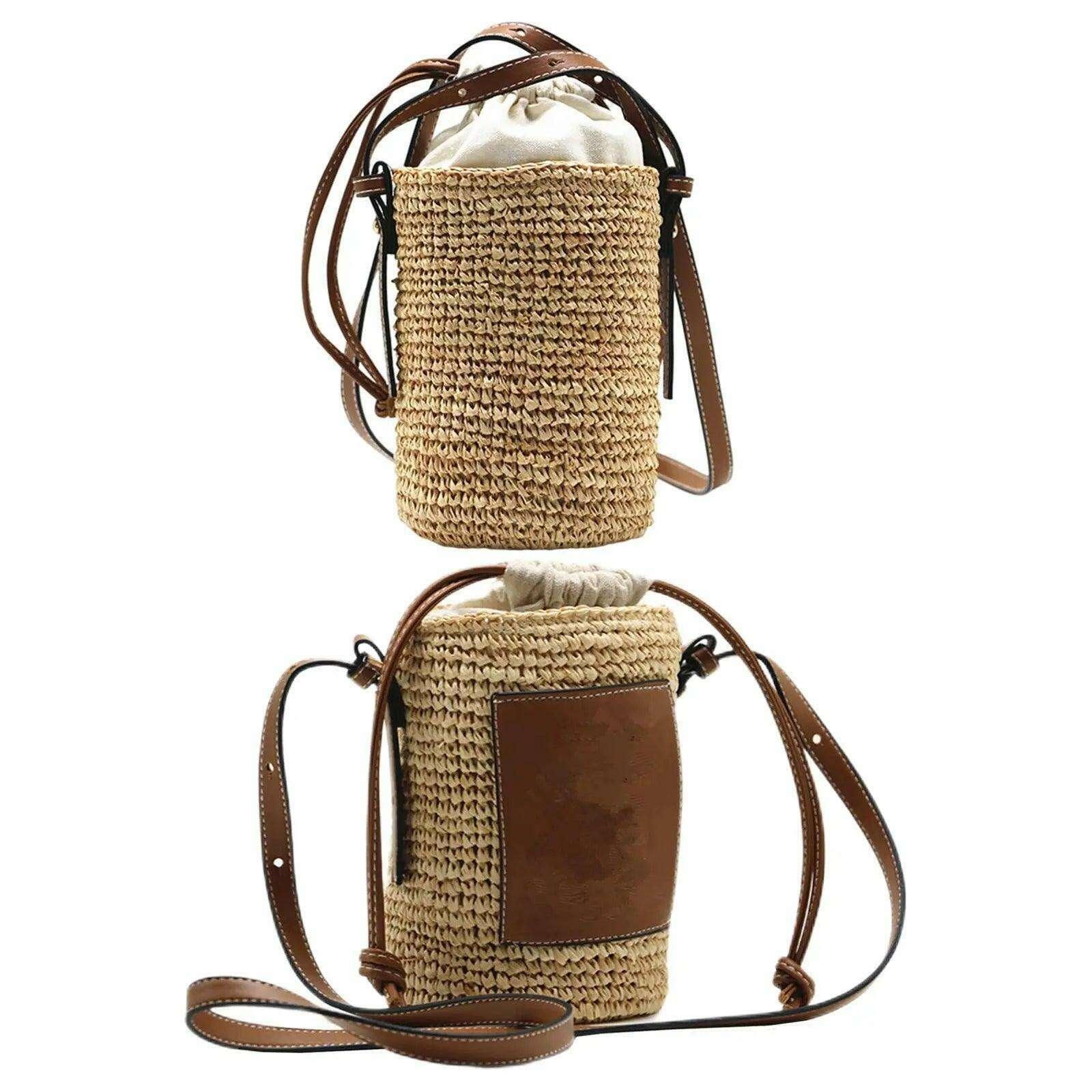 תיק קש גלילי עם פרטים מעור לנשים