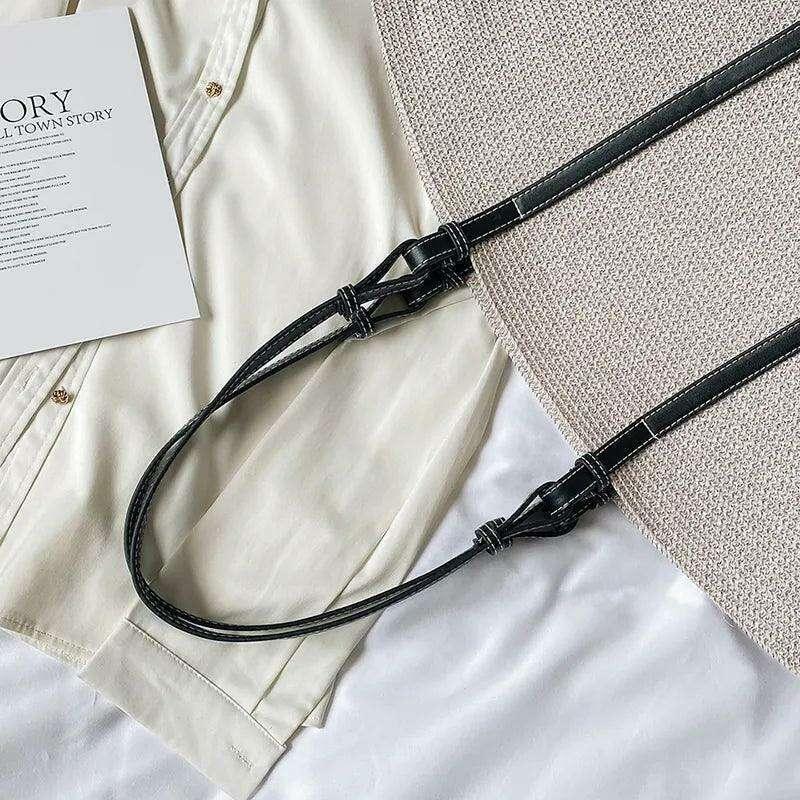 תיק קש אופנתי עם רצועות עור