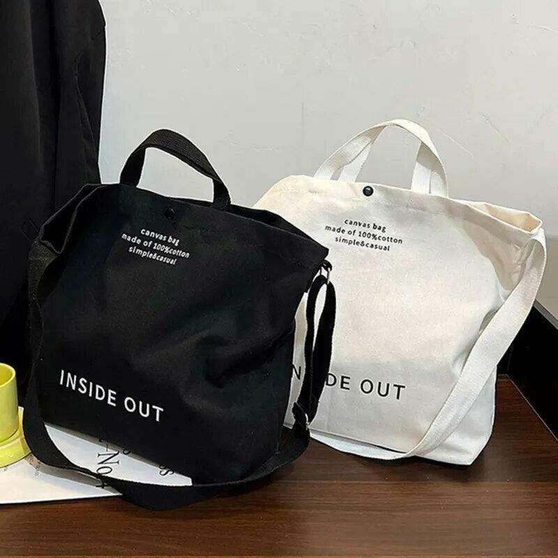 Everyday canvas shoulder bag with a fashionable design