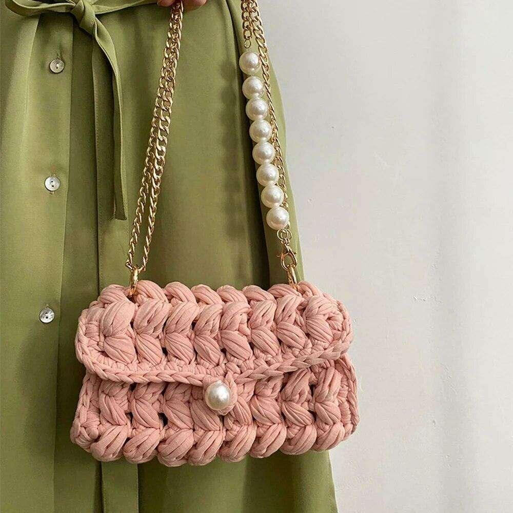 Women's shoulder bag handmade with crocheted rope 