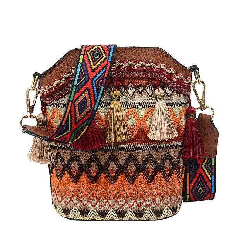 Bohemian style shoulder bag with fringe decorations