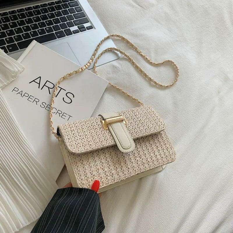 Knitted side bag with chain strap for women