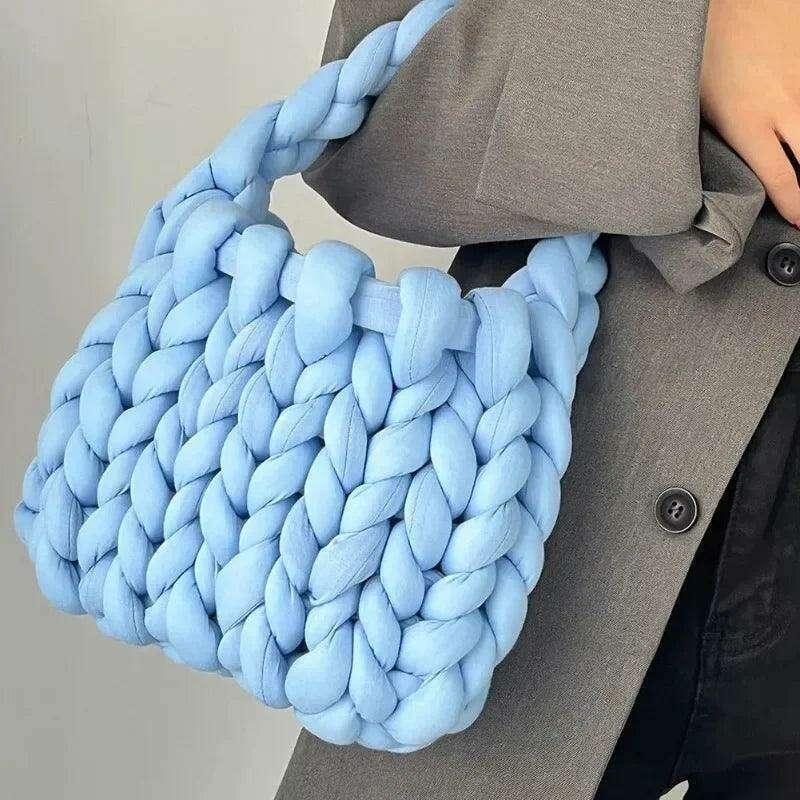 Coarse knitted shoulder bag