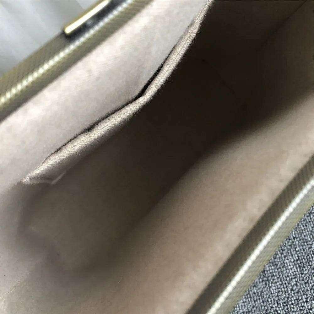 תיק ערב מעוצב בהשראה יפנית לנשים