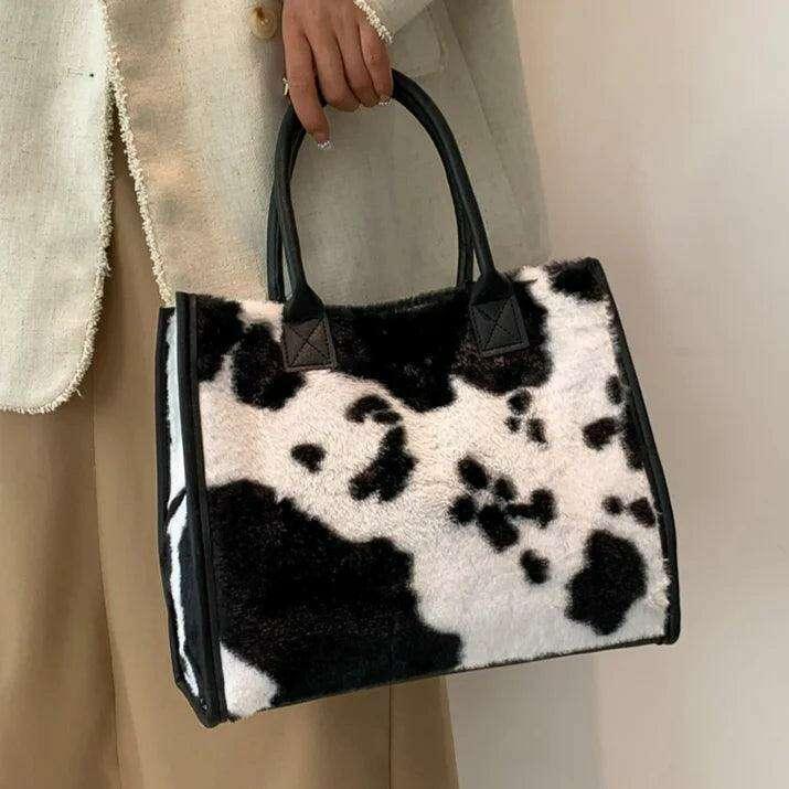 תיק פרוותי מעוצב עם דוגמת פרחים לנשים