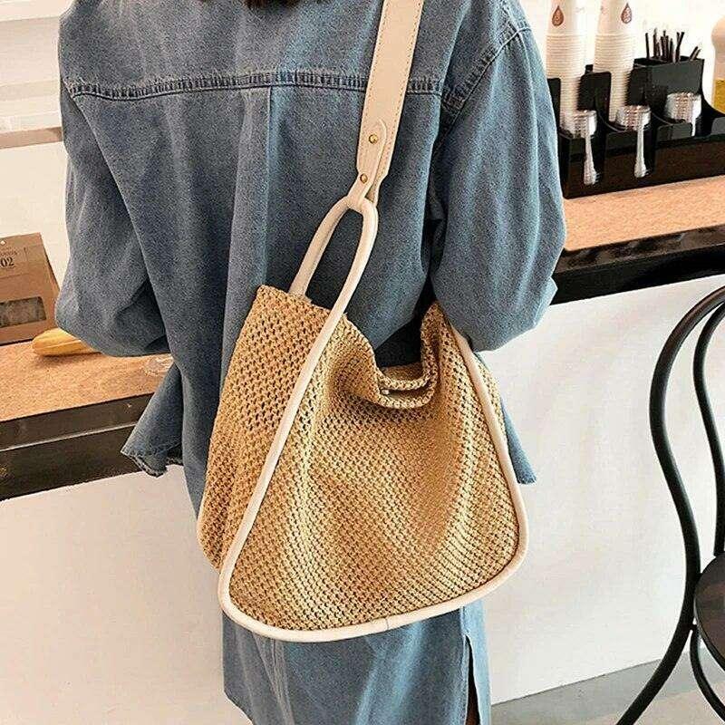 תיק צד סרוג לנשים – שילוב של נוחות וסטייל יומיומי