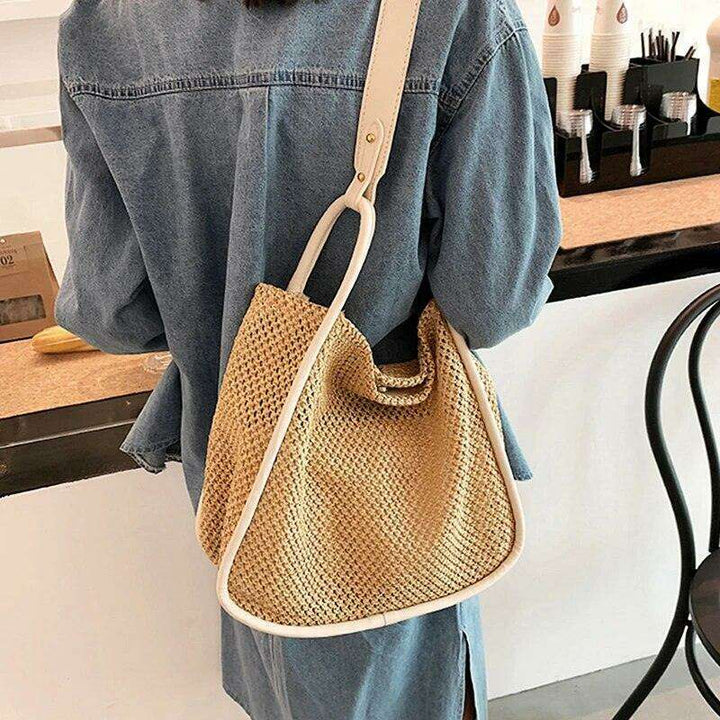Knitted crossbody bag for women – a combination of comfort and everyday style