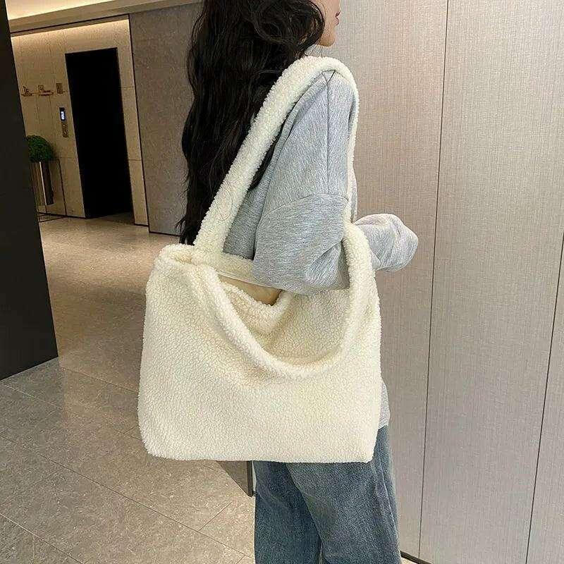 Women's Furry Shoulder Bag
