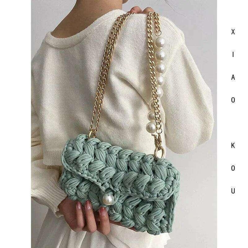 Women's shoulder bag handmade with crocheted rope 