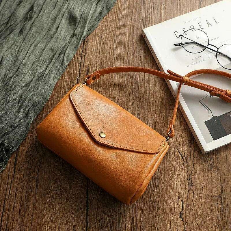 Small leather bag for women