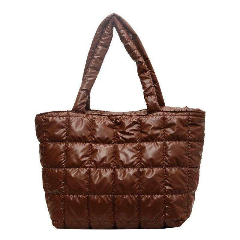 Luxurious padded shoulder bag – style and comfort for every day