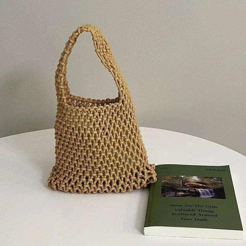 A light and stylish mesh bag