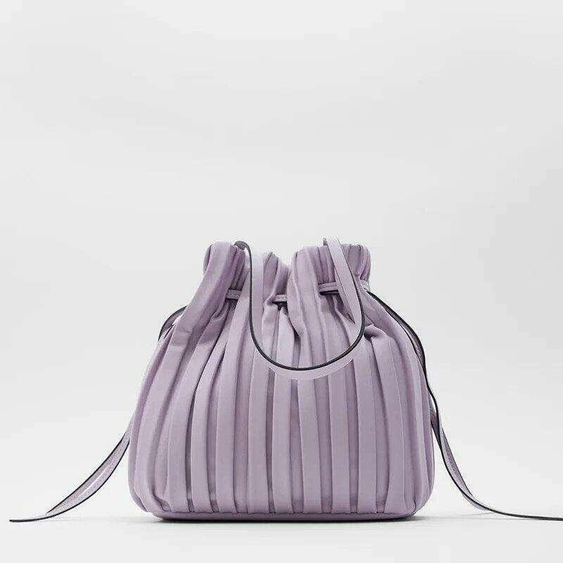 Striped sack bag with a unique and modern design