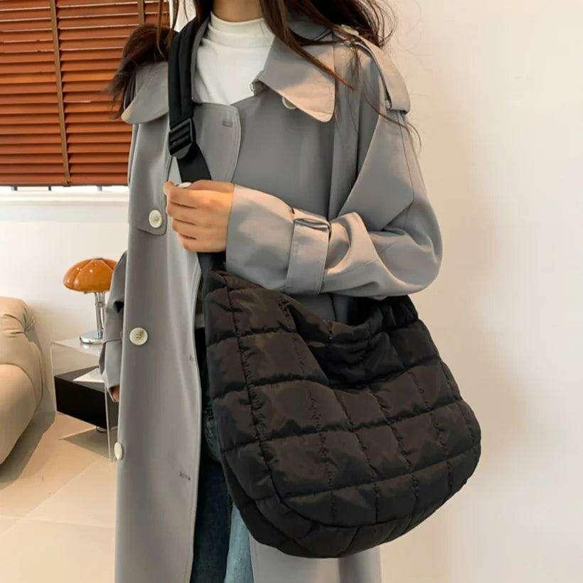 תיק כתף מרופד לנשים