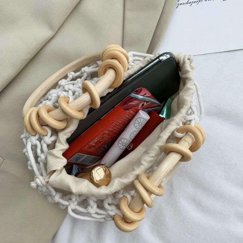 תיק כתף סרוג בסגנון דלי
