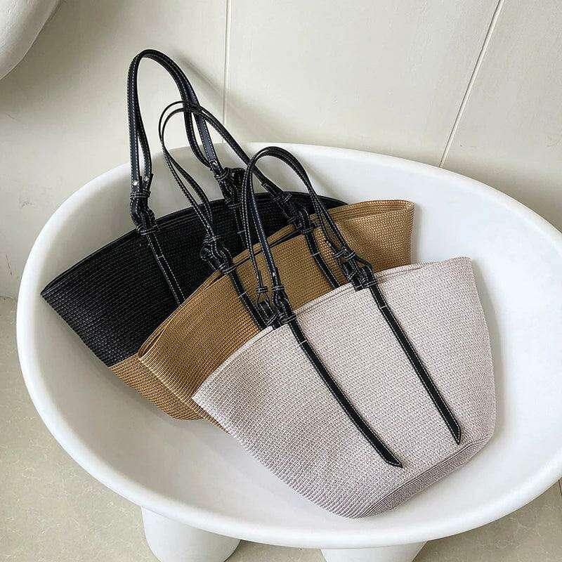 תיק קש אופנתי עם רצועות עור