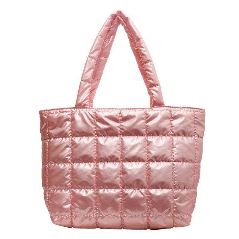 Luxurious padded shoulder bag – style and comfort for every day