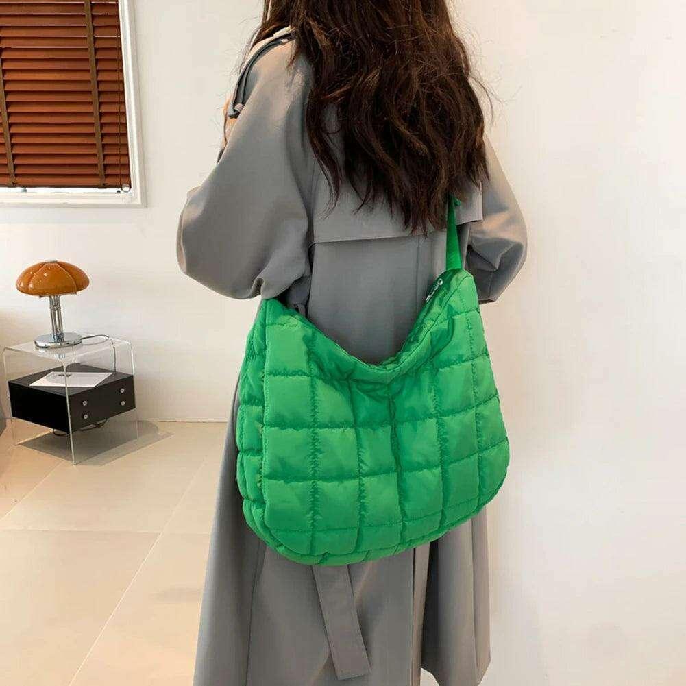 תיק כתף מרופד לנשים