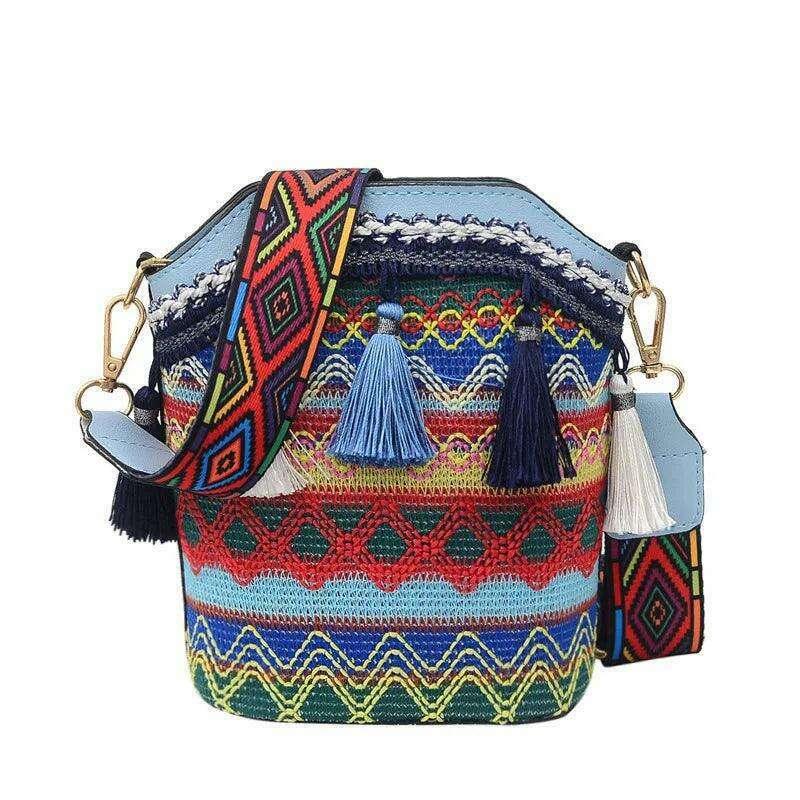 Bohemian style shoulder bag with fringe decorations
