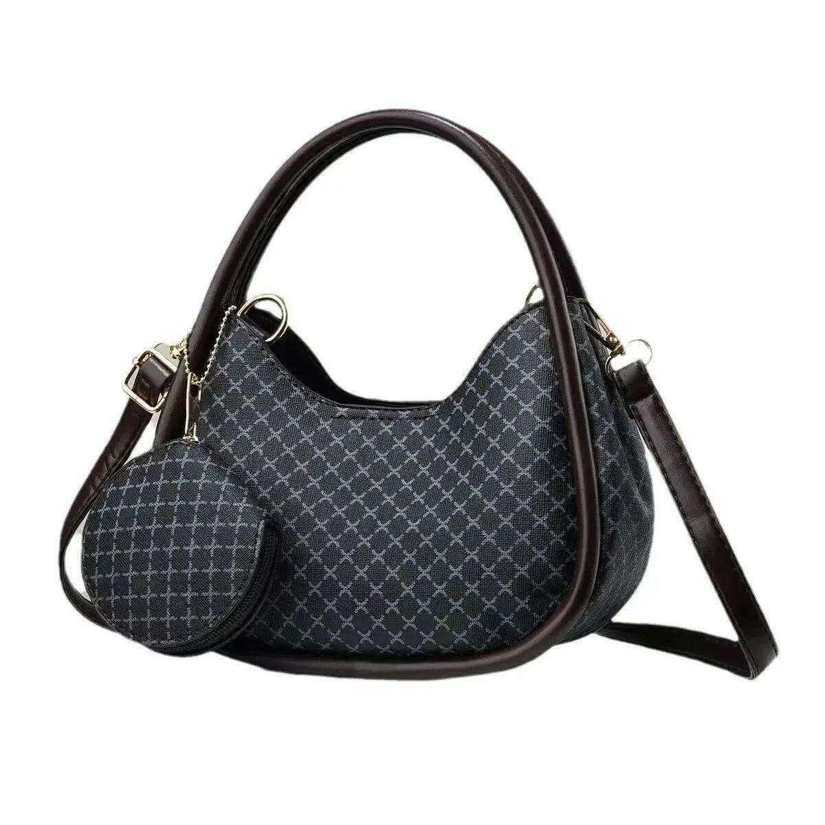 Bag with leather details