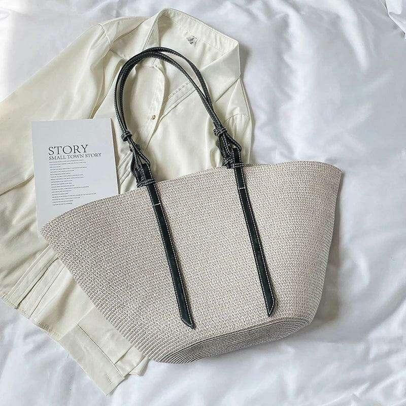 תיק קש אופנתי עם רצועות עור