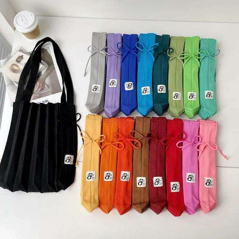 Pleated fabric crossbody bag for women – lightweight design and everyday comfort