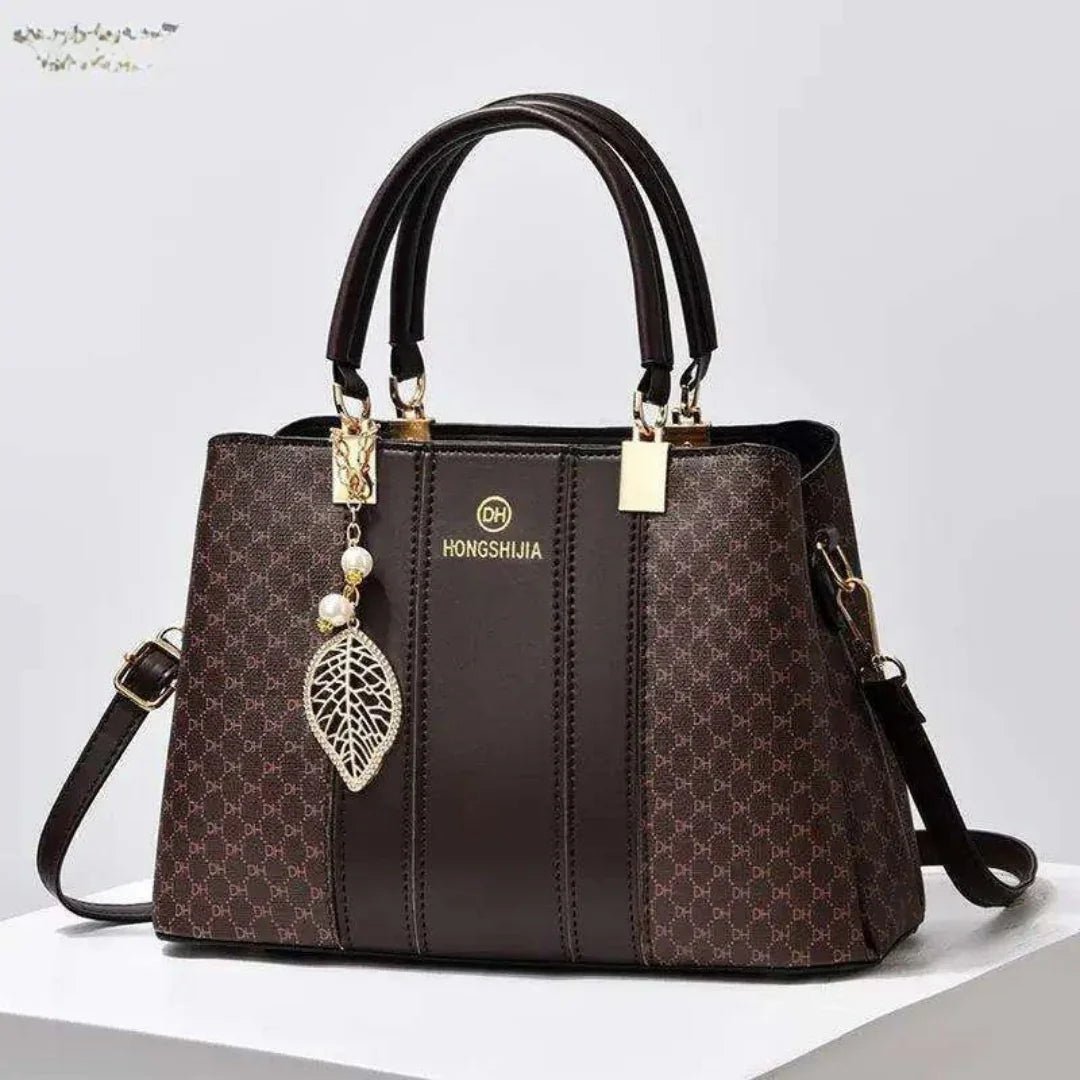 Large volume women's bag