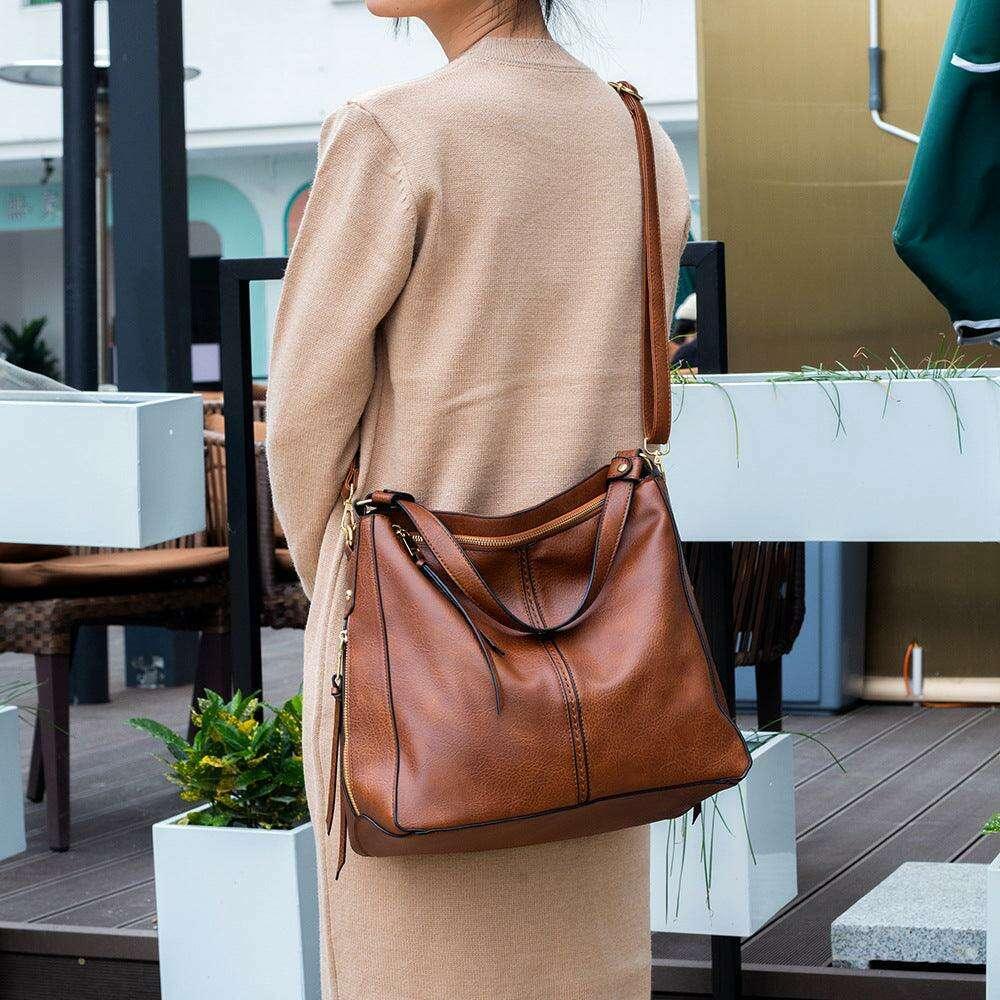 Women's leather shoulder bag