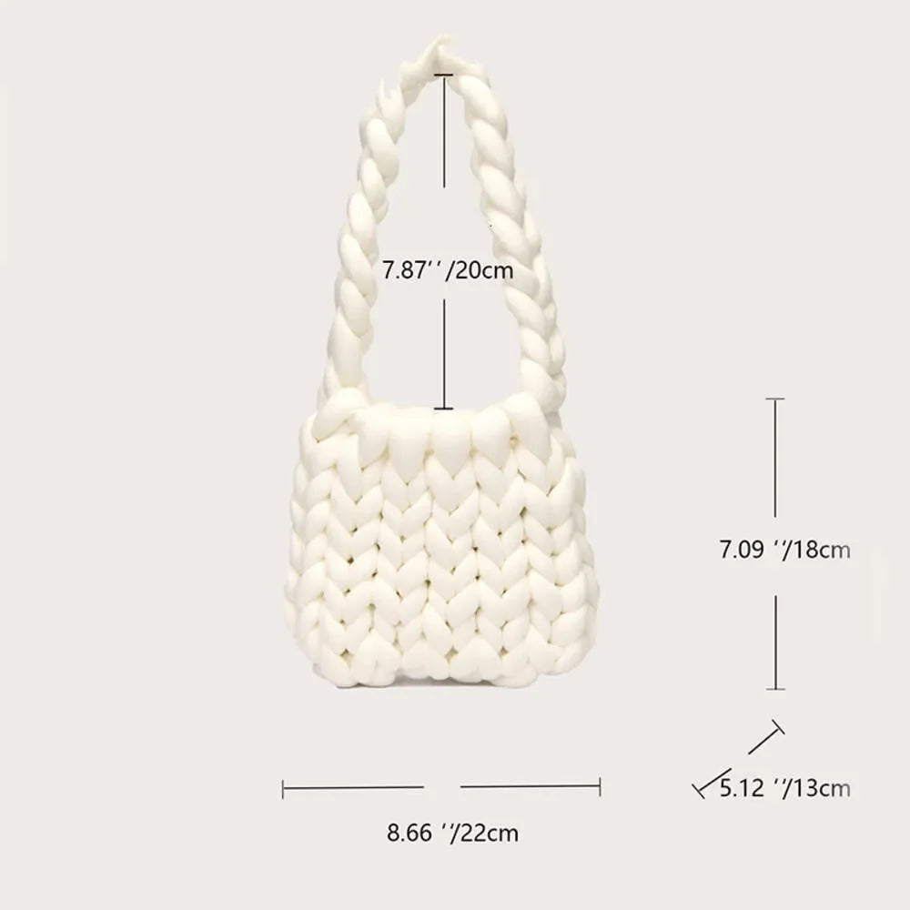 Coarse knitted shoulder bag